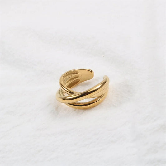 Modern and minimalist ring