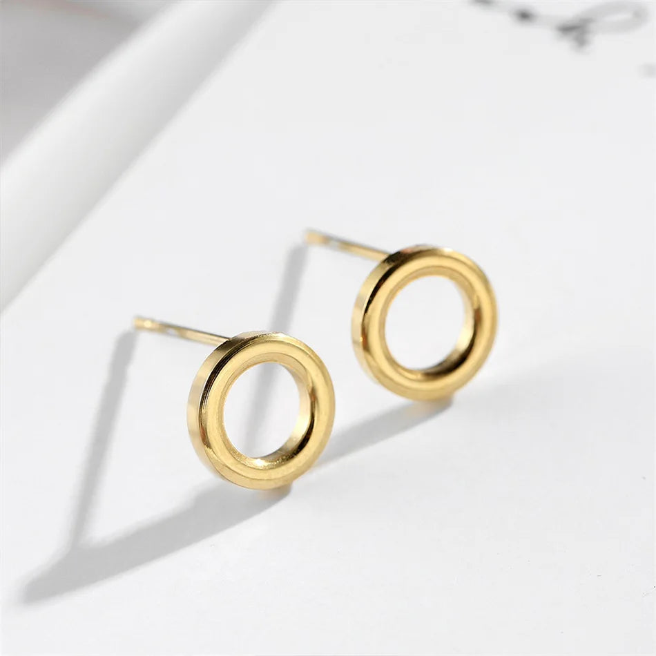 Eterna Circle Minimalist Open Circle Stud Earrings