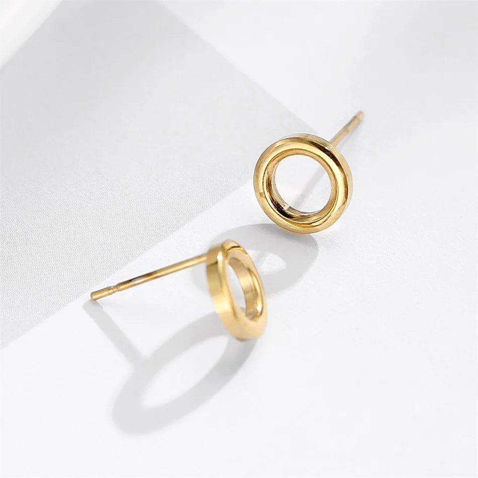 Eterna Circle Minimalist Open Circle Stud Earrings